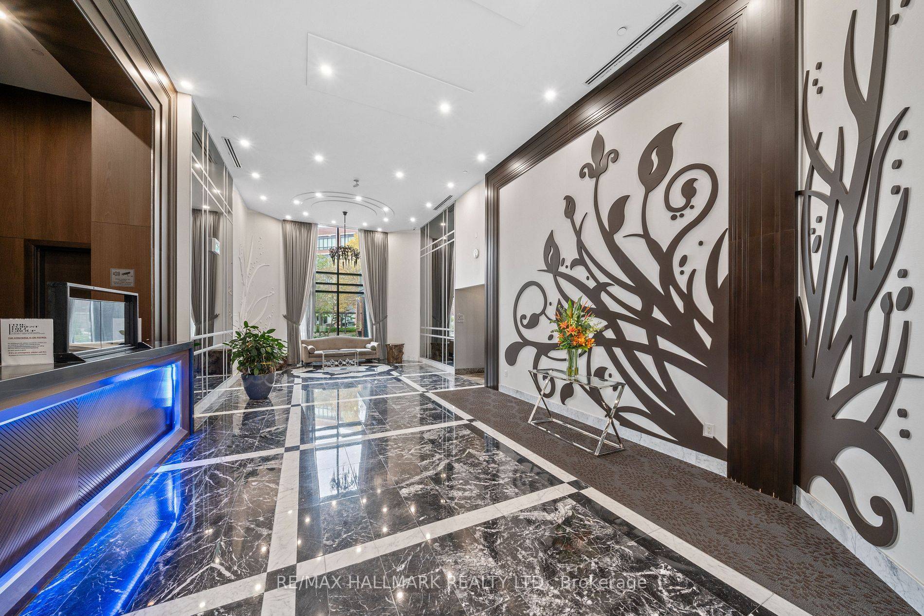 Vaughan, ON L4J 0J5,7608 Yonge ST #111