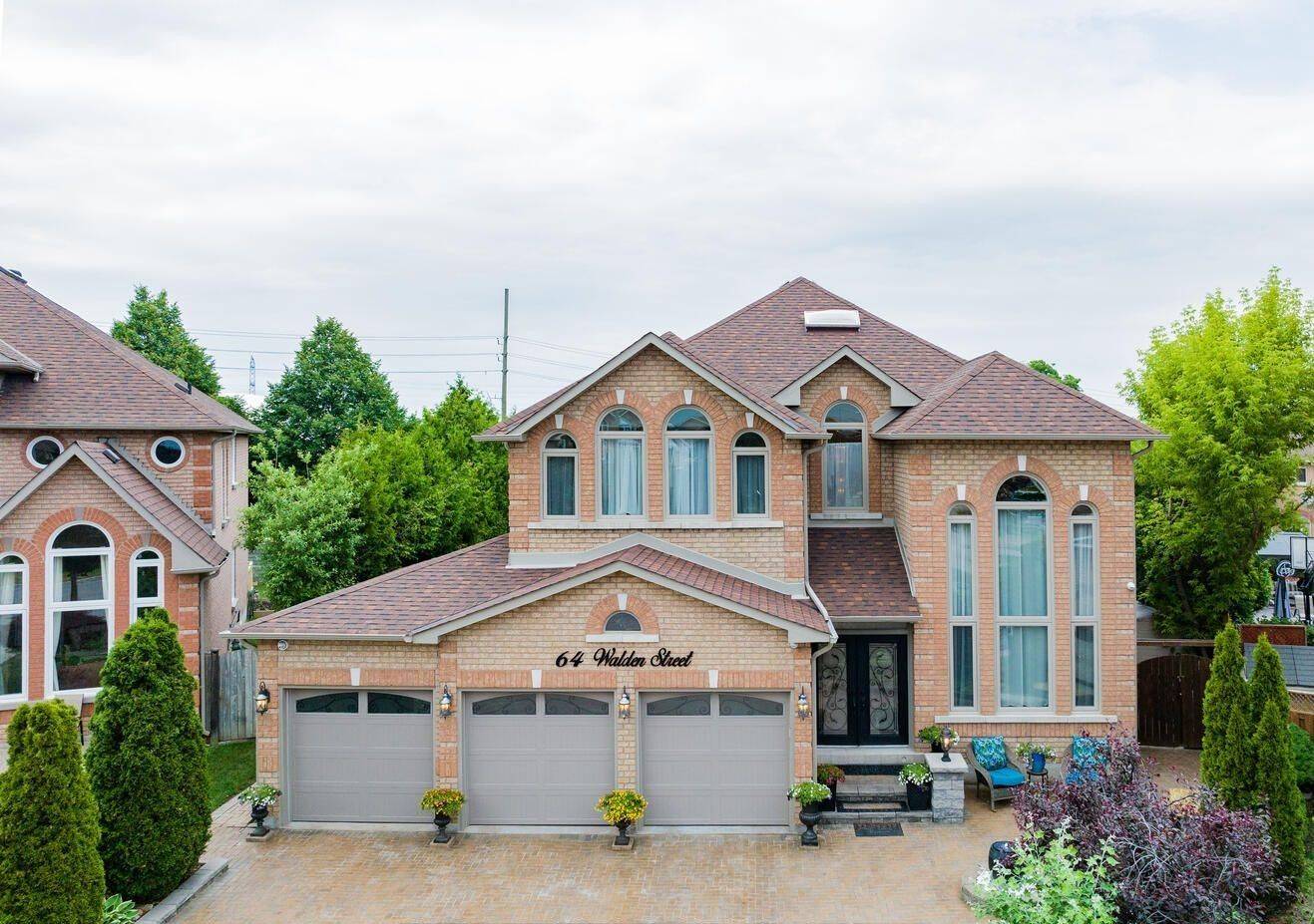 64 Walden ST #BSMT, Markham, ON L3S 3Z2