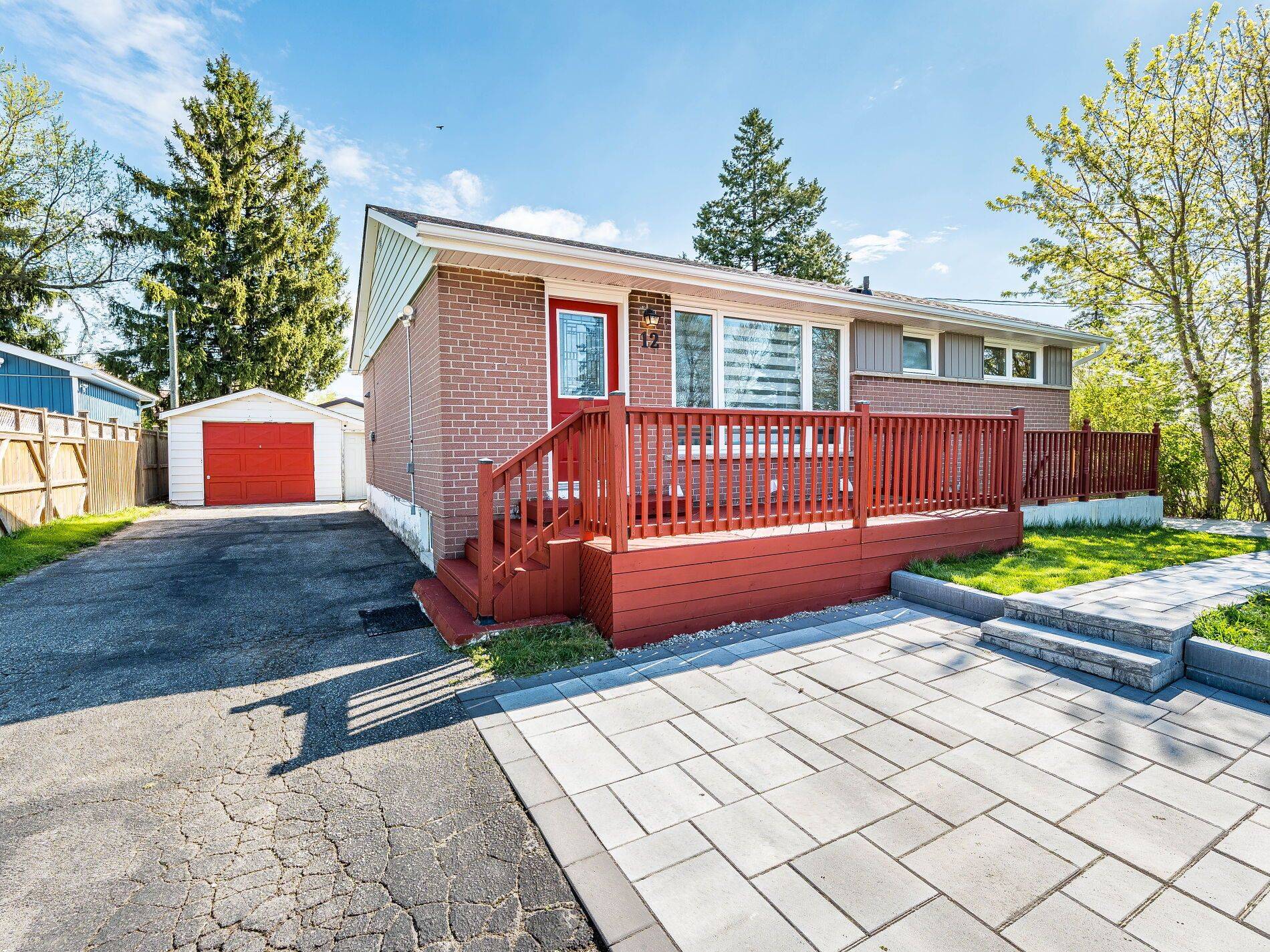 12 Gower CT, Halton Hills, ON L7G 4L5