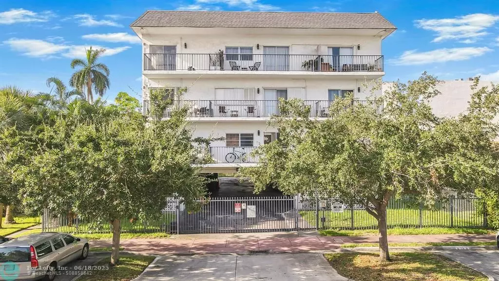 Miami Beach, FL 33141,1960 Marseille Dr