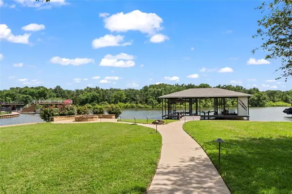 Malakoff, TX 75148,229 Lakeside Drive