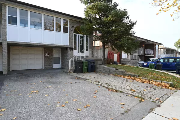 Toronto E05, ON M1T 2Z4,88 Glendower Circuit #Main