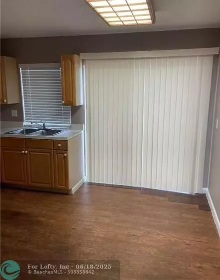 Boynton Beach, FL 33426,1002 SW 5th Ave