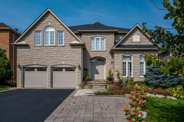 19 Langtry PL, Vaughan, ON L4J 8K8