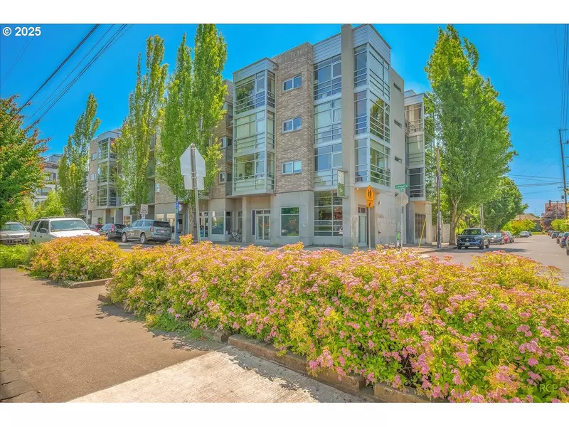 910 SE 42ND AVE #370, Portland, OR 97215