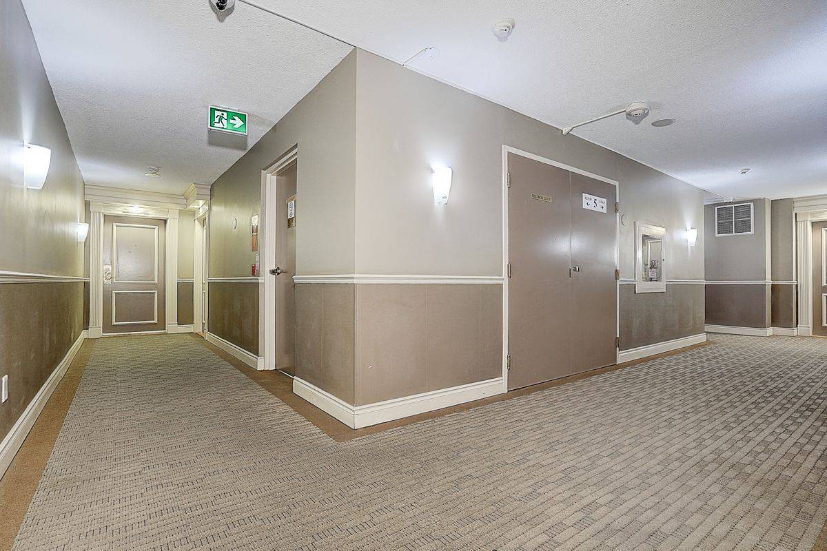 Markham, ON L3T 7V6,135 Pond DR #510