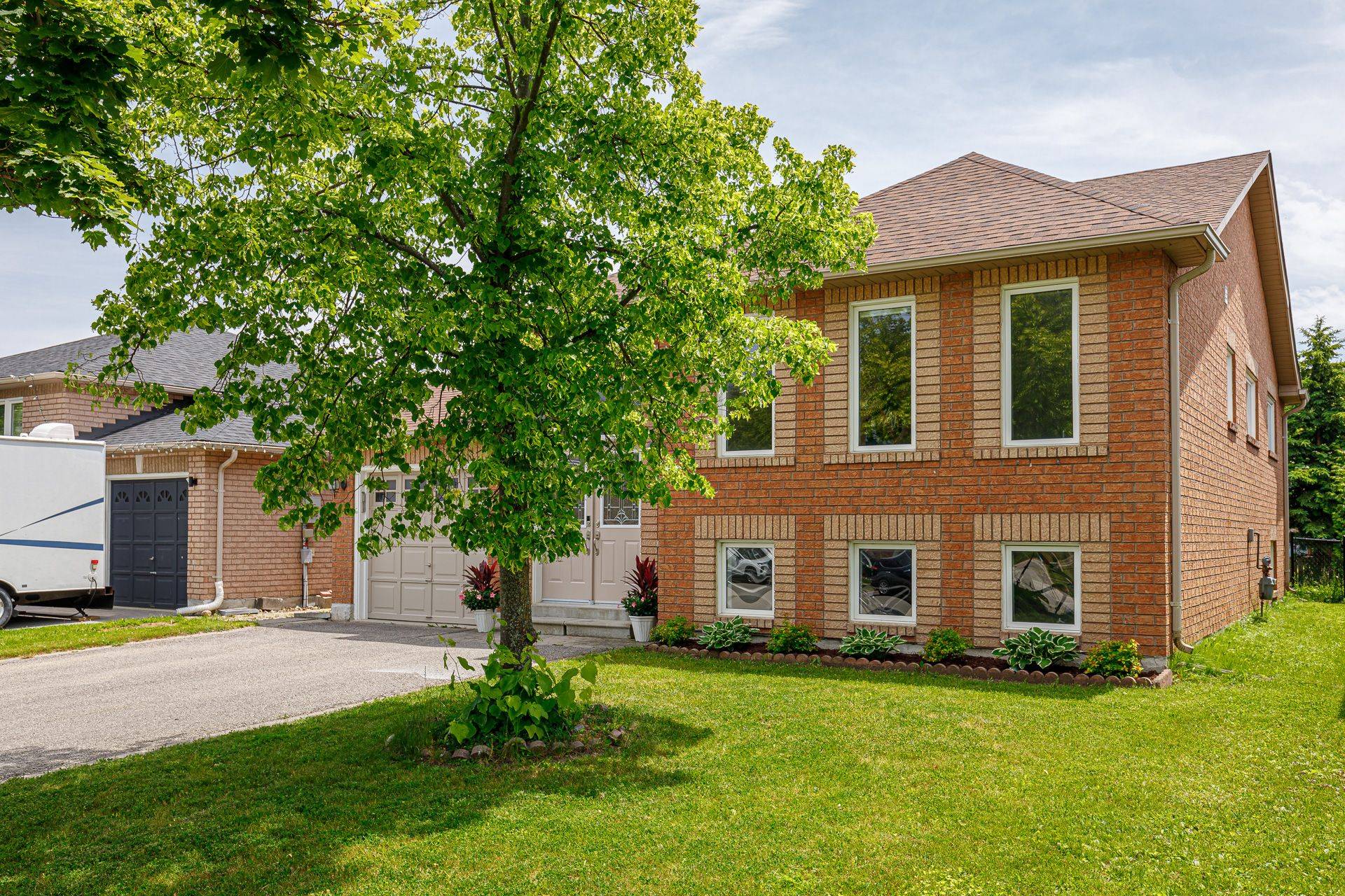 Collingwood, ON L9Y 5H5,36 Telfer RD
