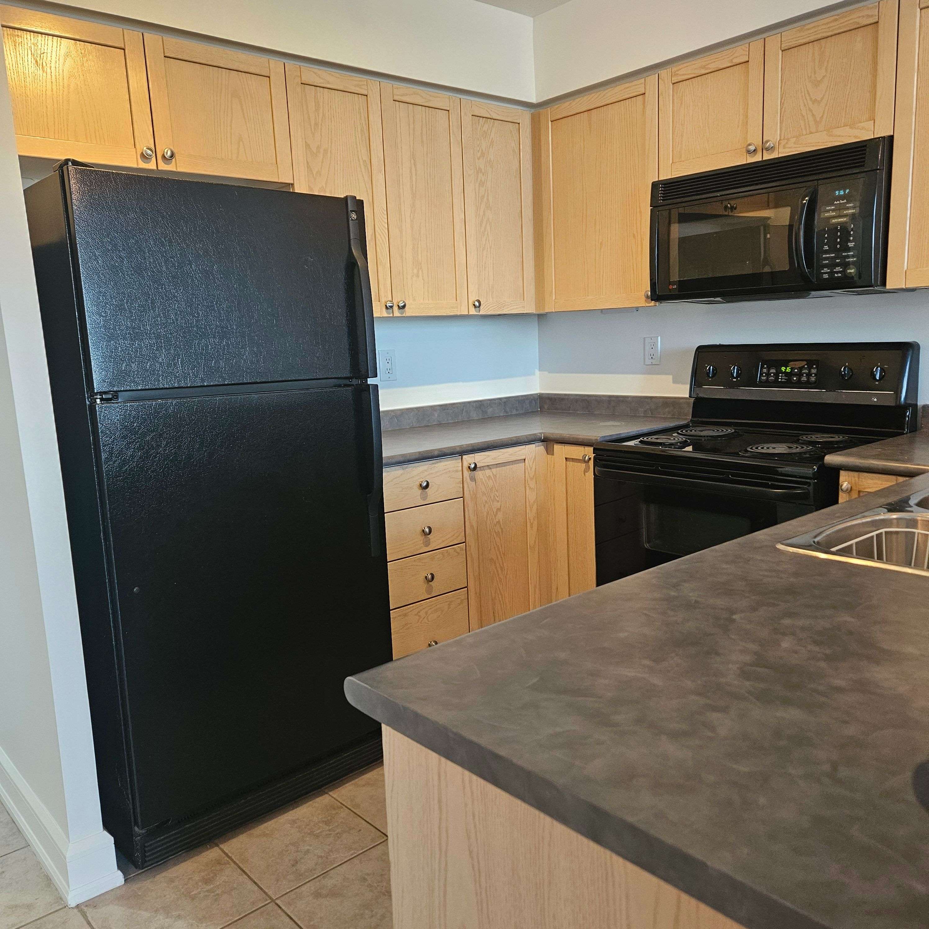 Toronto W06, ON M8Y 3Y9,200 Manitoba ST #426