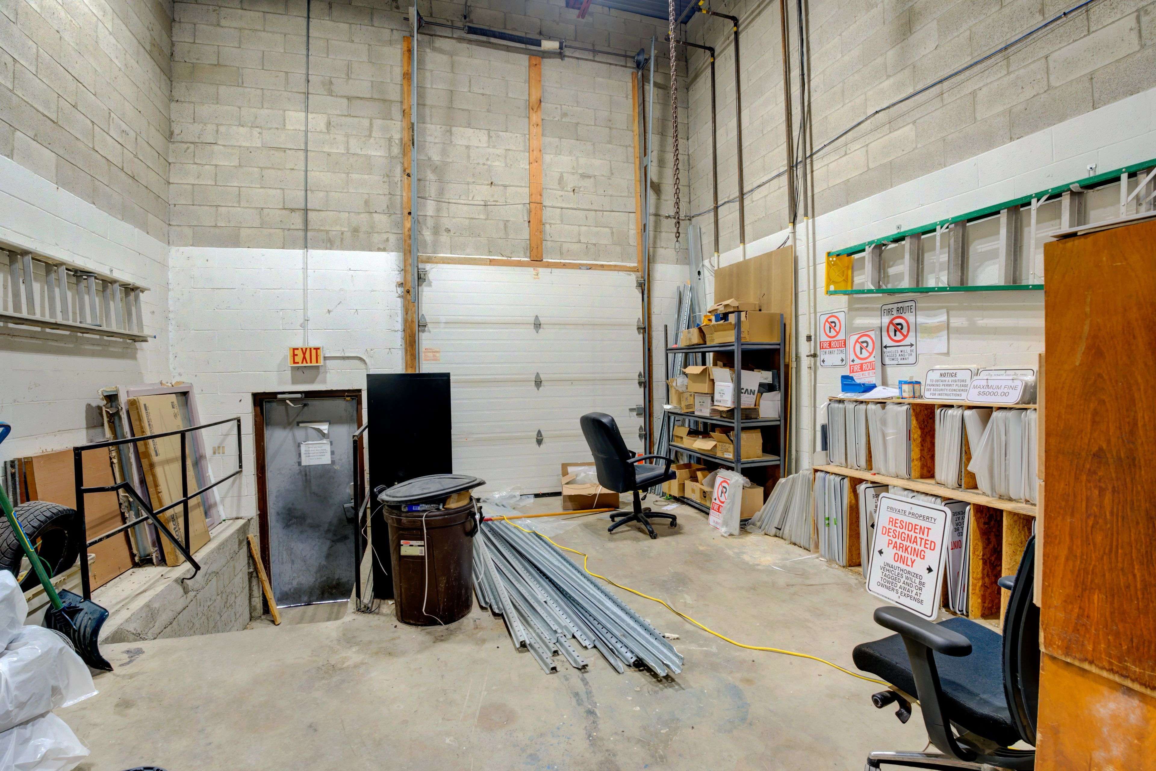 Brampton, ON L6T 4H9,173 Advance BLVD #45