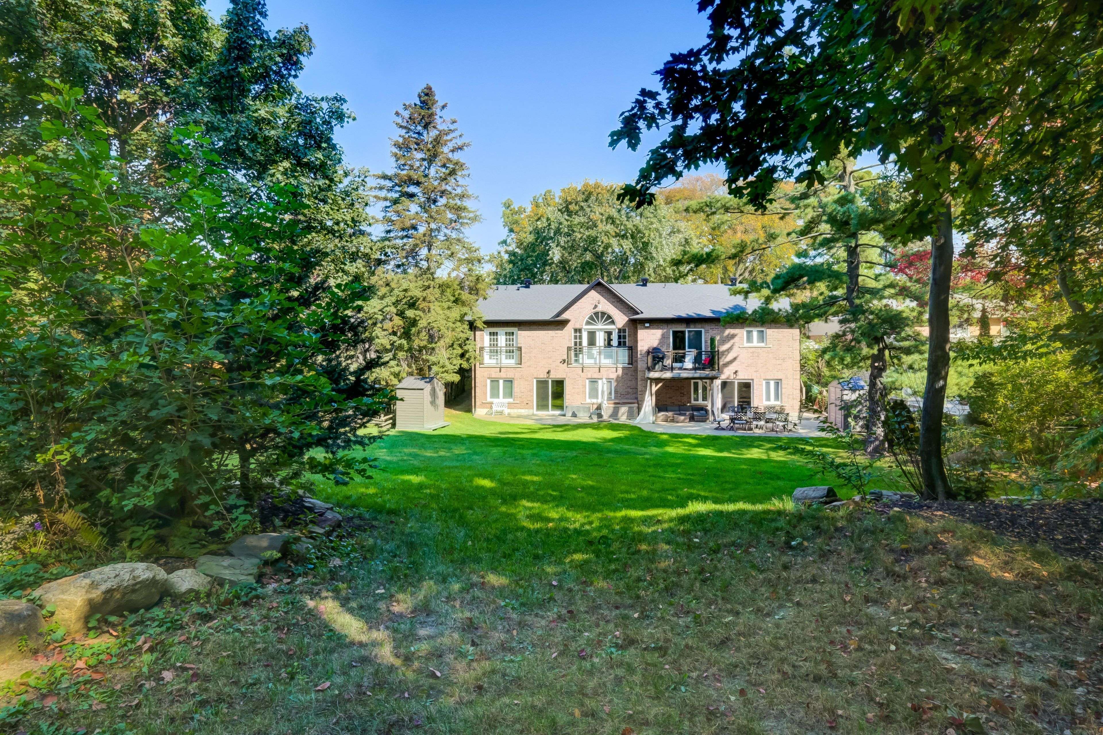 1520 Drymen CRES, Mississauga, ON L5G 2P2