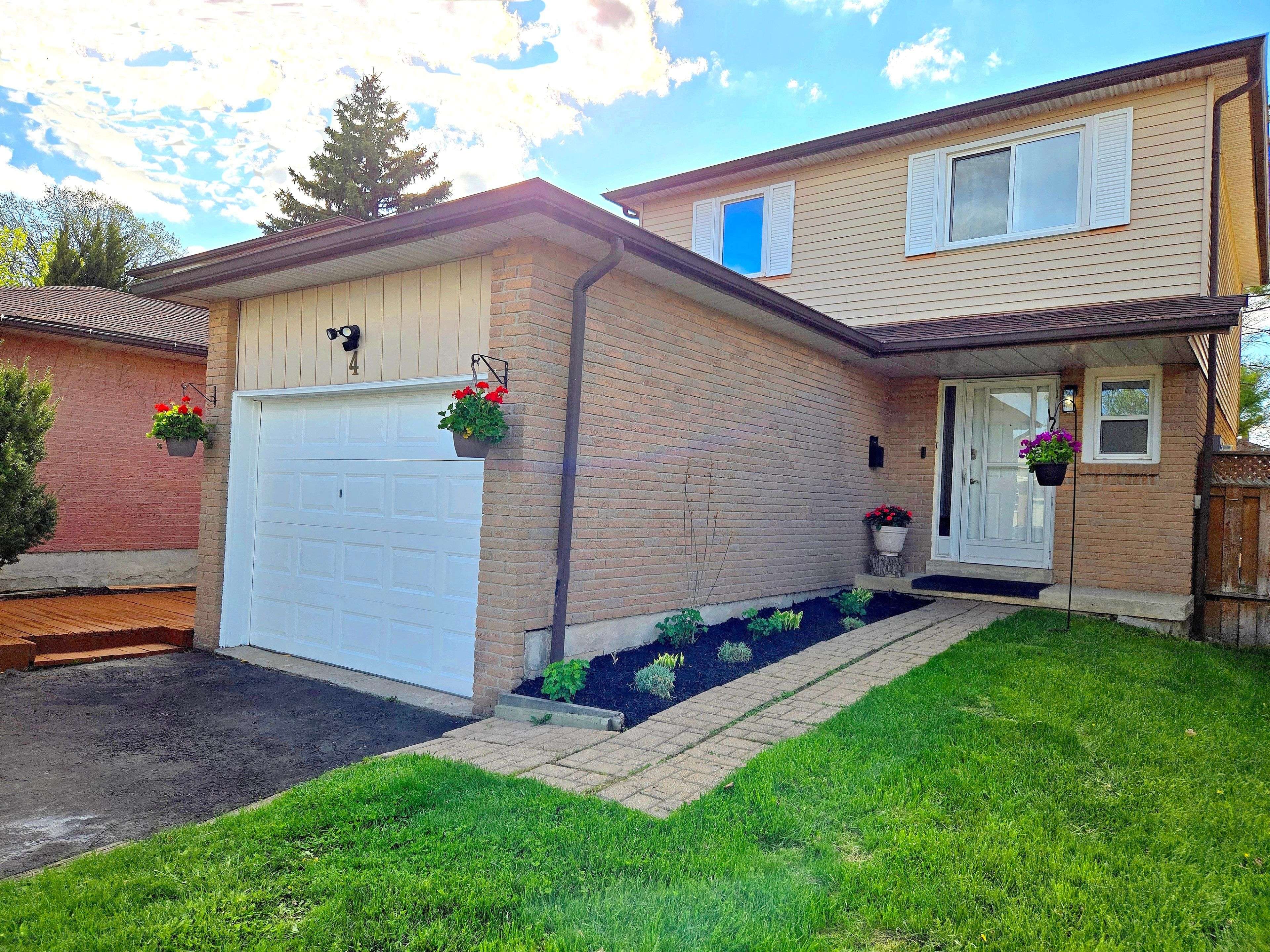 Brampton, ON L6X 2V6,4 Greenleaf CRES