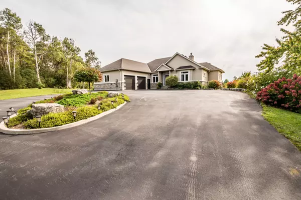 Puslinch, ON N3C 2V4,6805 WELLINGTON RD 34 DR S