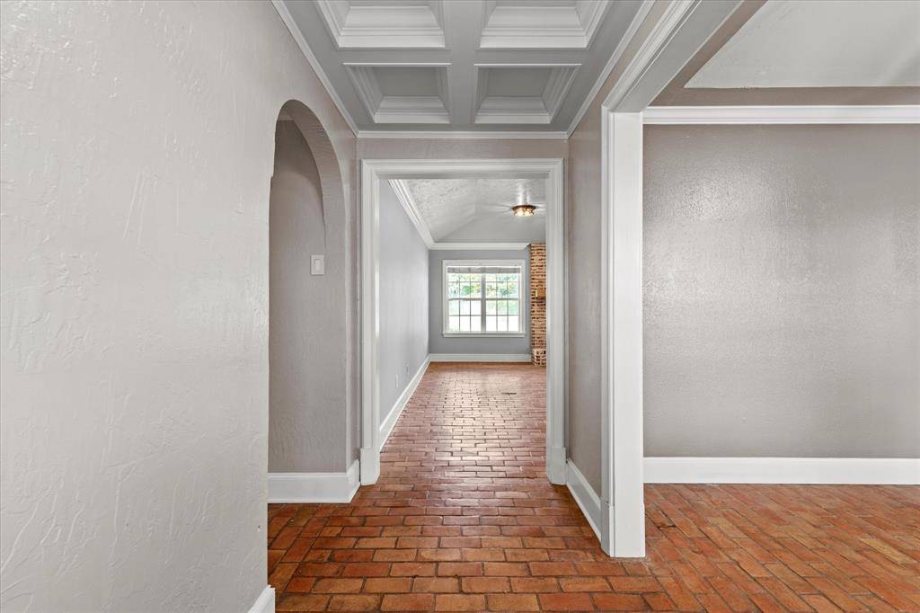 Oak Leaf, TX 75154,119 Locust Court