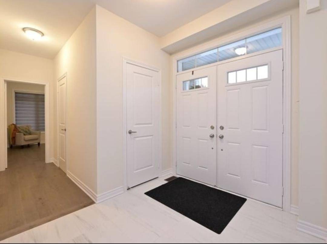 Caledon, ON L7C 4E3,2 Phyllis DR N