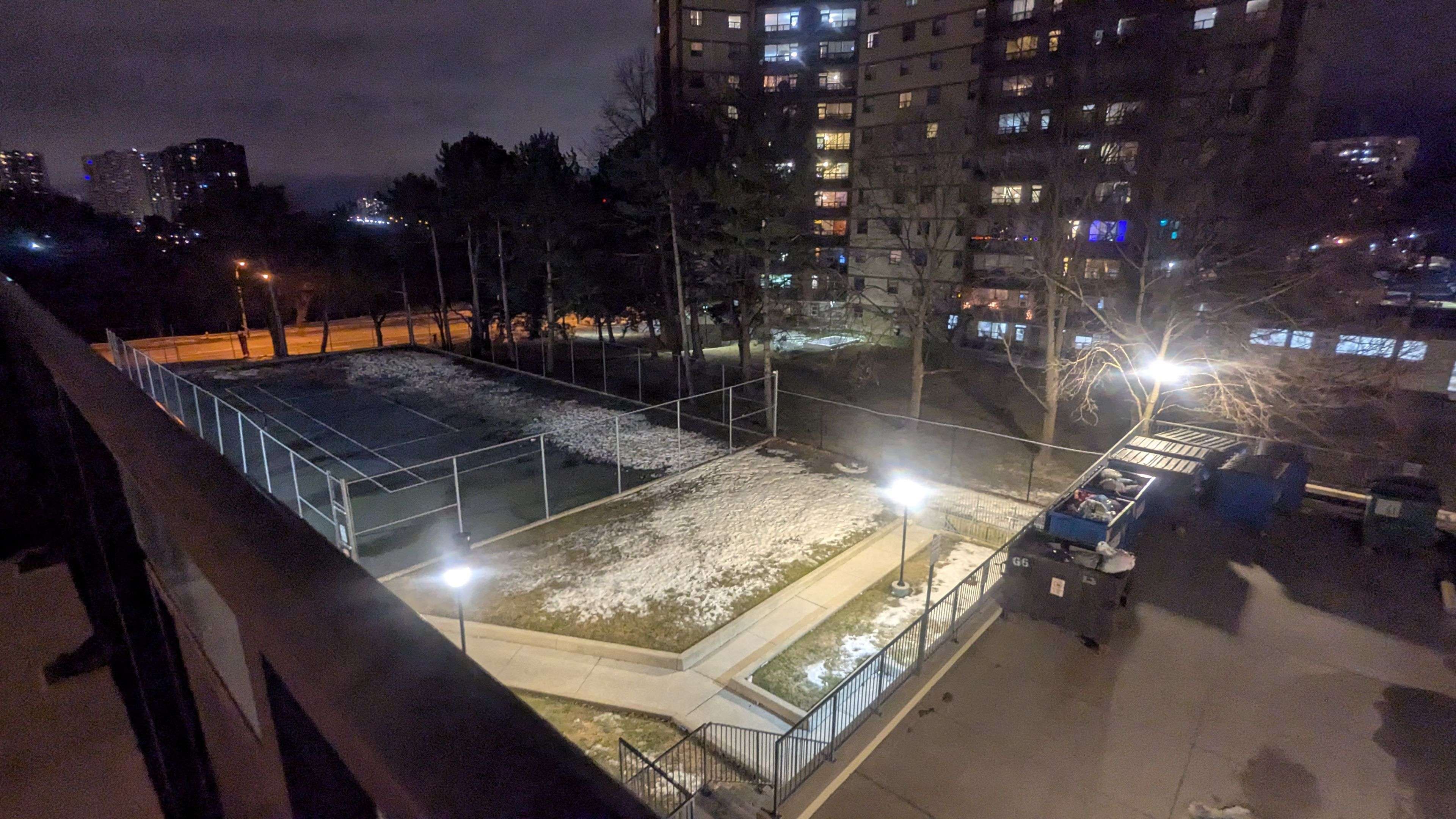 15 La Rose AVE #307, Toronto W09, ON M9P 1A7