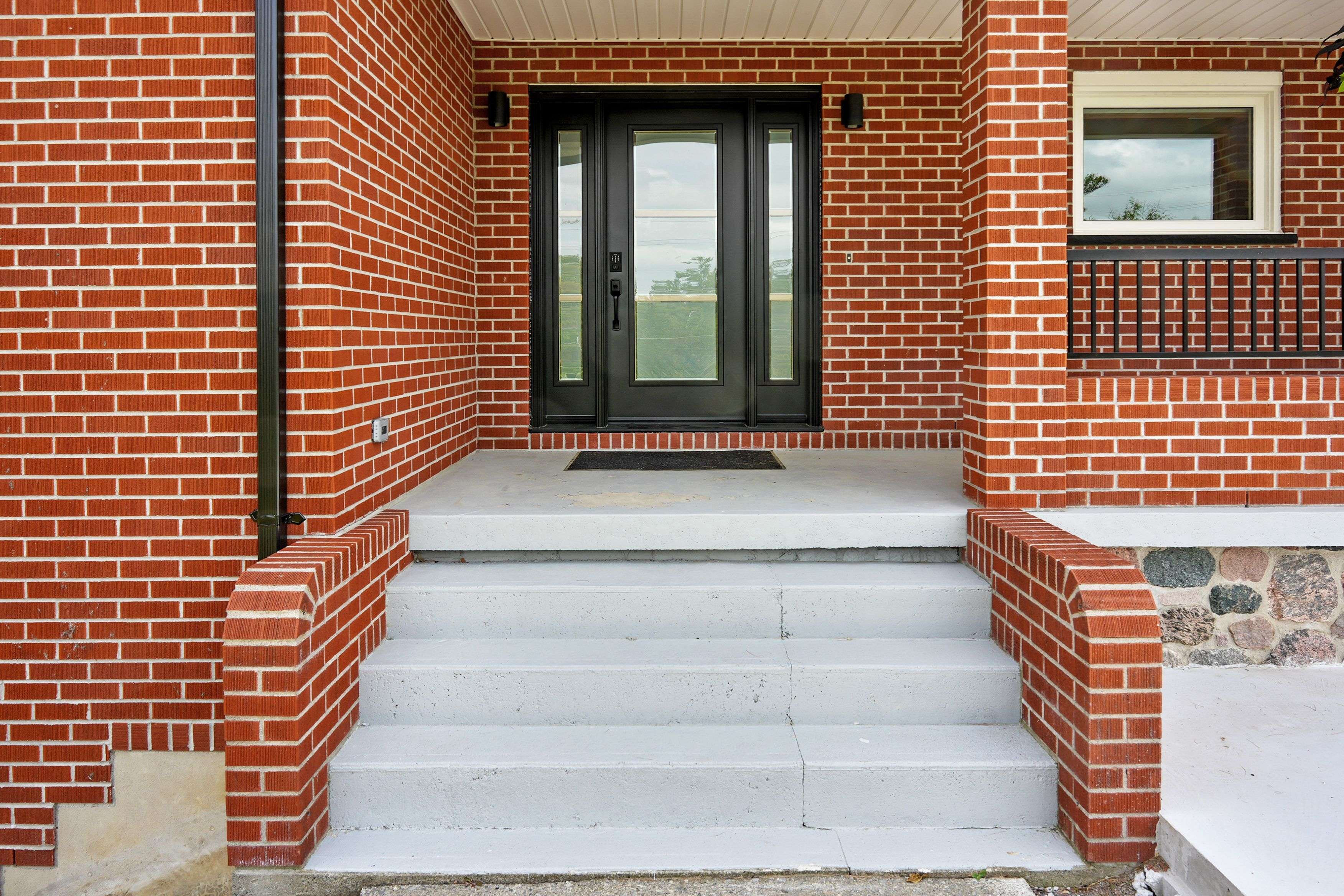 Hamilton Township, ON K9A 4J9,8803 Dale RD