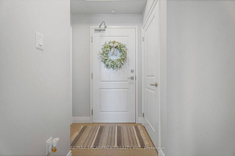 Hamilton, ON L8E 0K2,101 Shoreview PL #239
