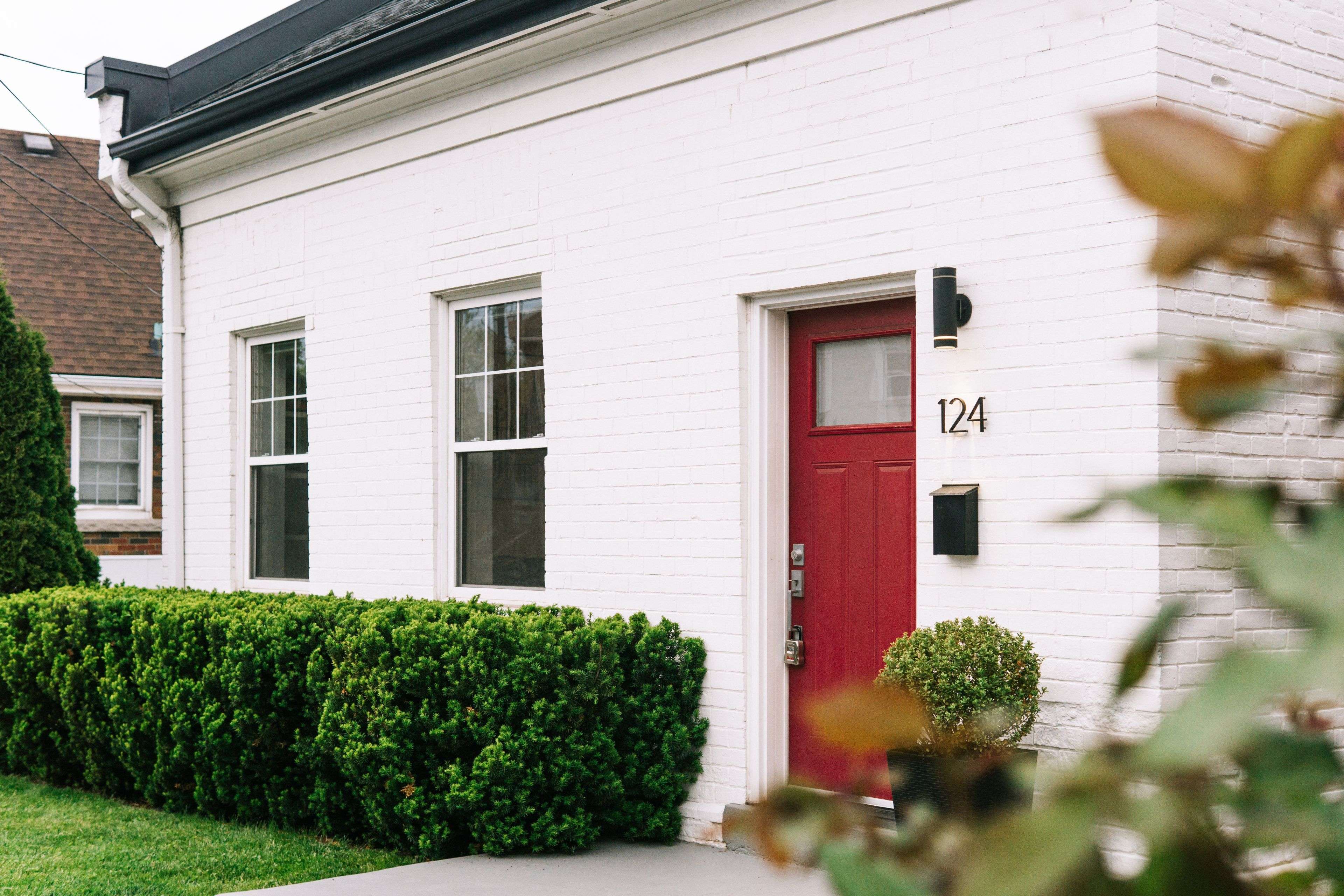 Hamilton, ON L8R 3A8,124 Locke ST N