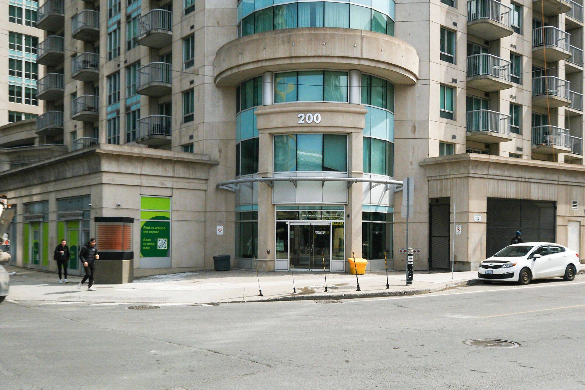 Lower Town - Sandy Hill, ON K1N 5Y1,200 Rideau ST #706