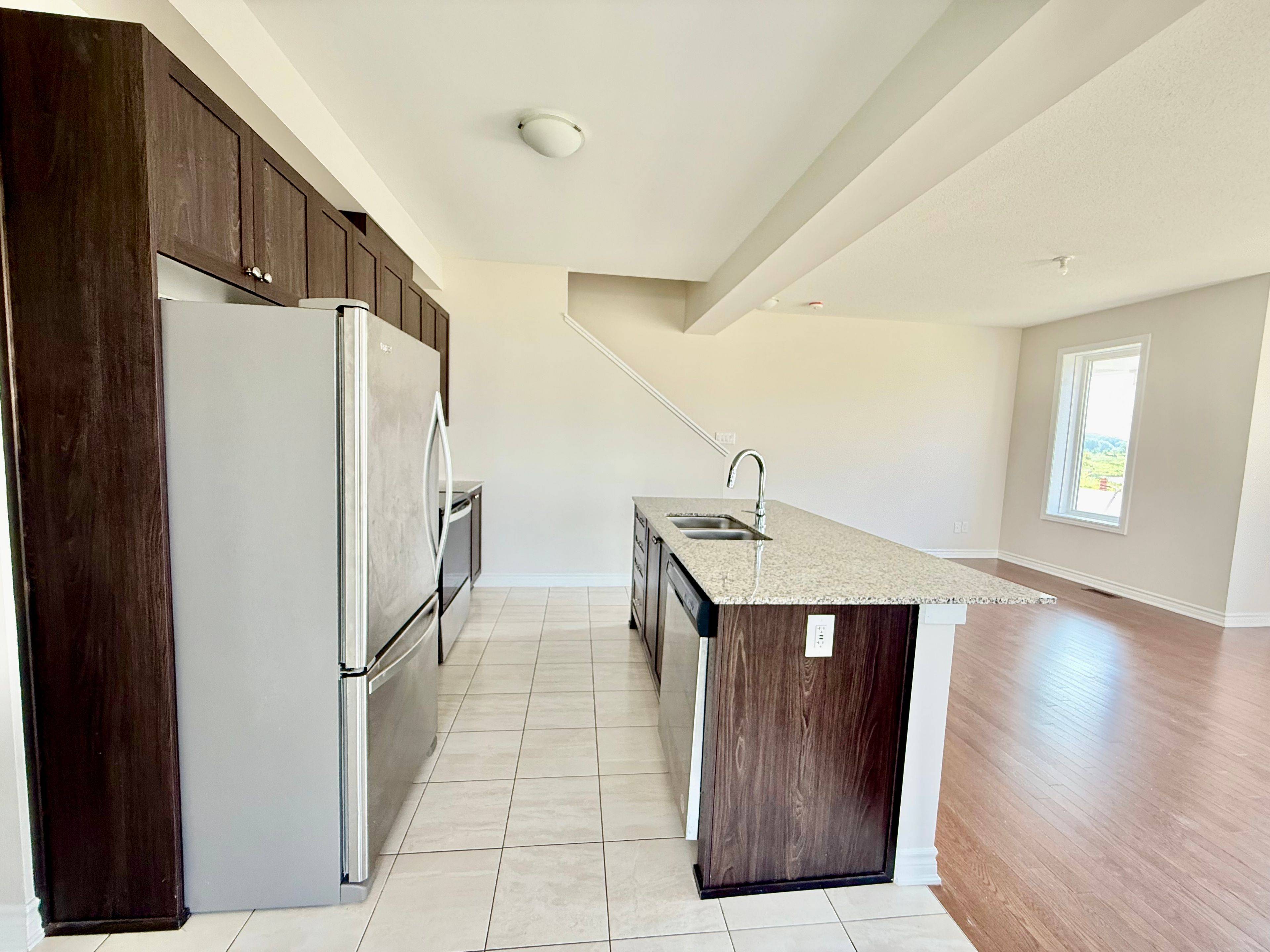 Stittsville - Munster - Richmond, ON K0A 2Z0,6361 Perth ST