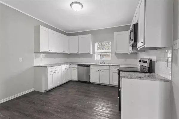 Sherman, TX 75090,814 N Walnut Street