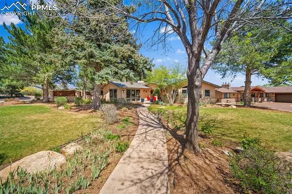 Colorado Springs, CO 80904,33 Friendship LN