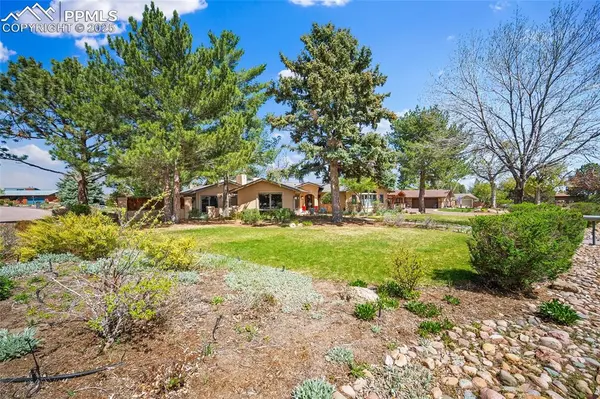 Colorado Springs, CO 80904,33 Friendship LN