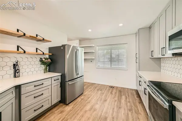 Colorado Springs, CO 80923,6110 Papoose LN