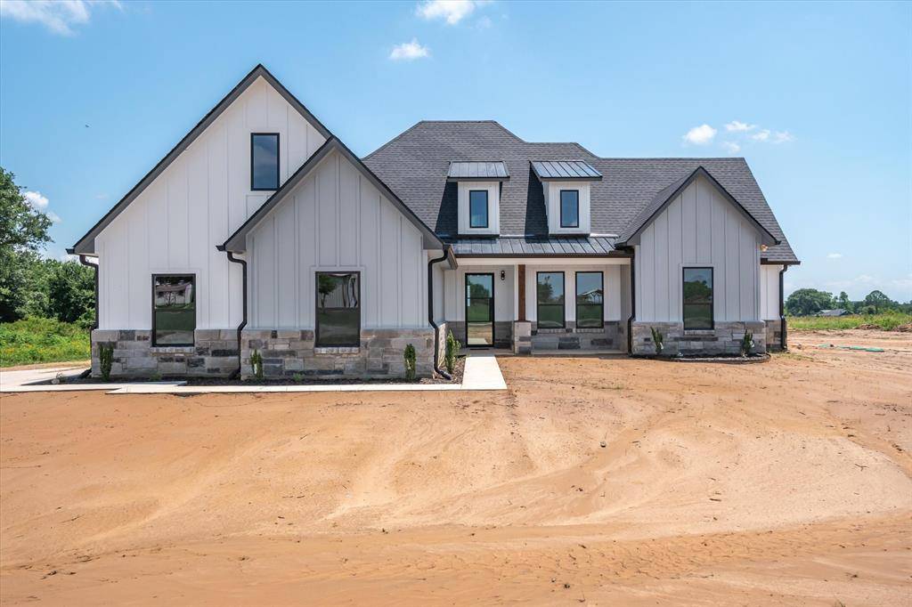 965 Van Zandt County Road, Canton, TX 75103