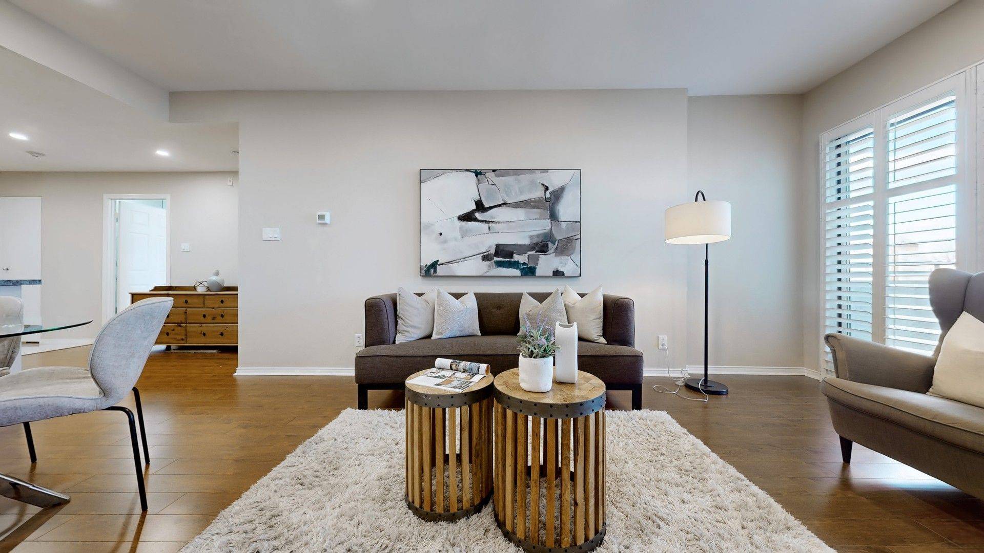 Toronto C10, ON M4P 1P1,600 Eglinton AVE E ##202