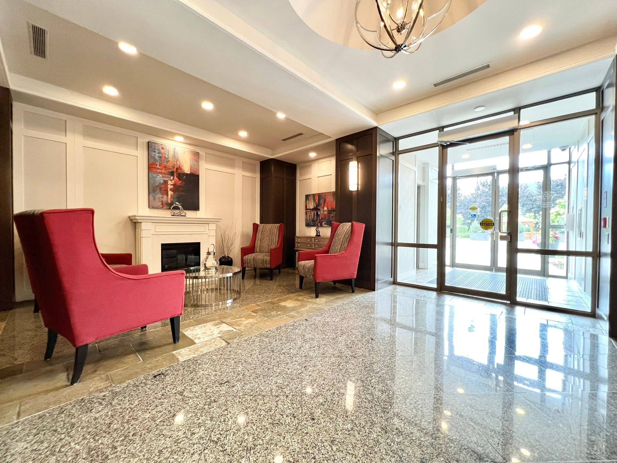 Richmond Hill, ON L4B 4L8,29 Northern Heights DR #709