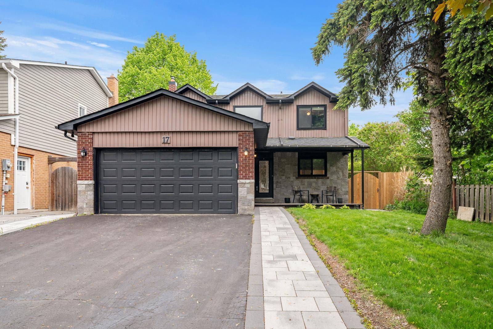 Bradford West Gwillimbury, ON L3Z 1B4,17 PATRICIAN CT