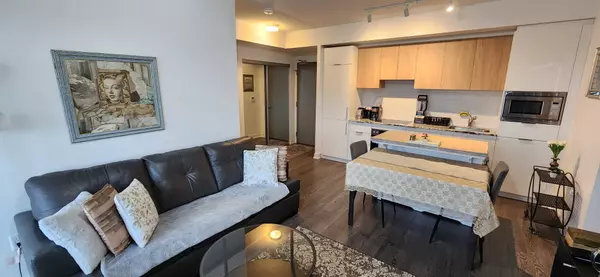 Toronto C13, ON M3C 0R2,20 O'Neill RD #527