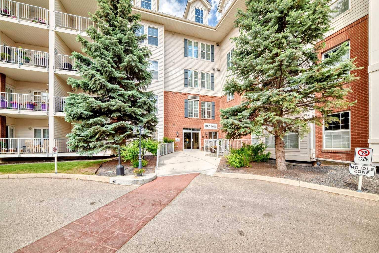 Calgary, AB T3K 5X5,151 Country Village RD Northeast #2166