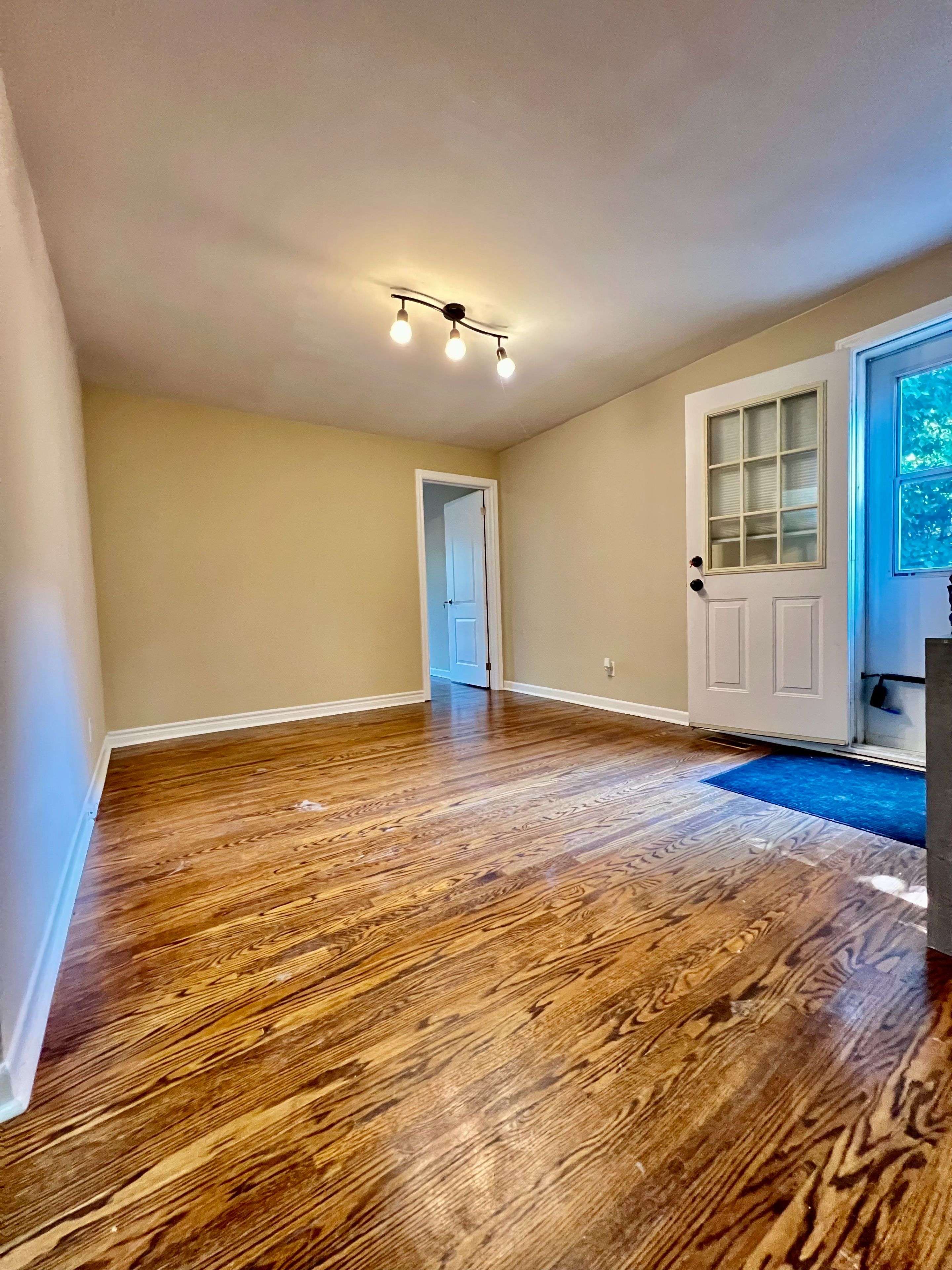 Markham, ON L3P 1P9,107 Sherwood Forest DR