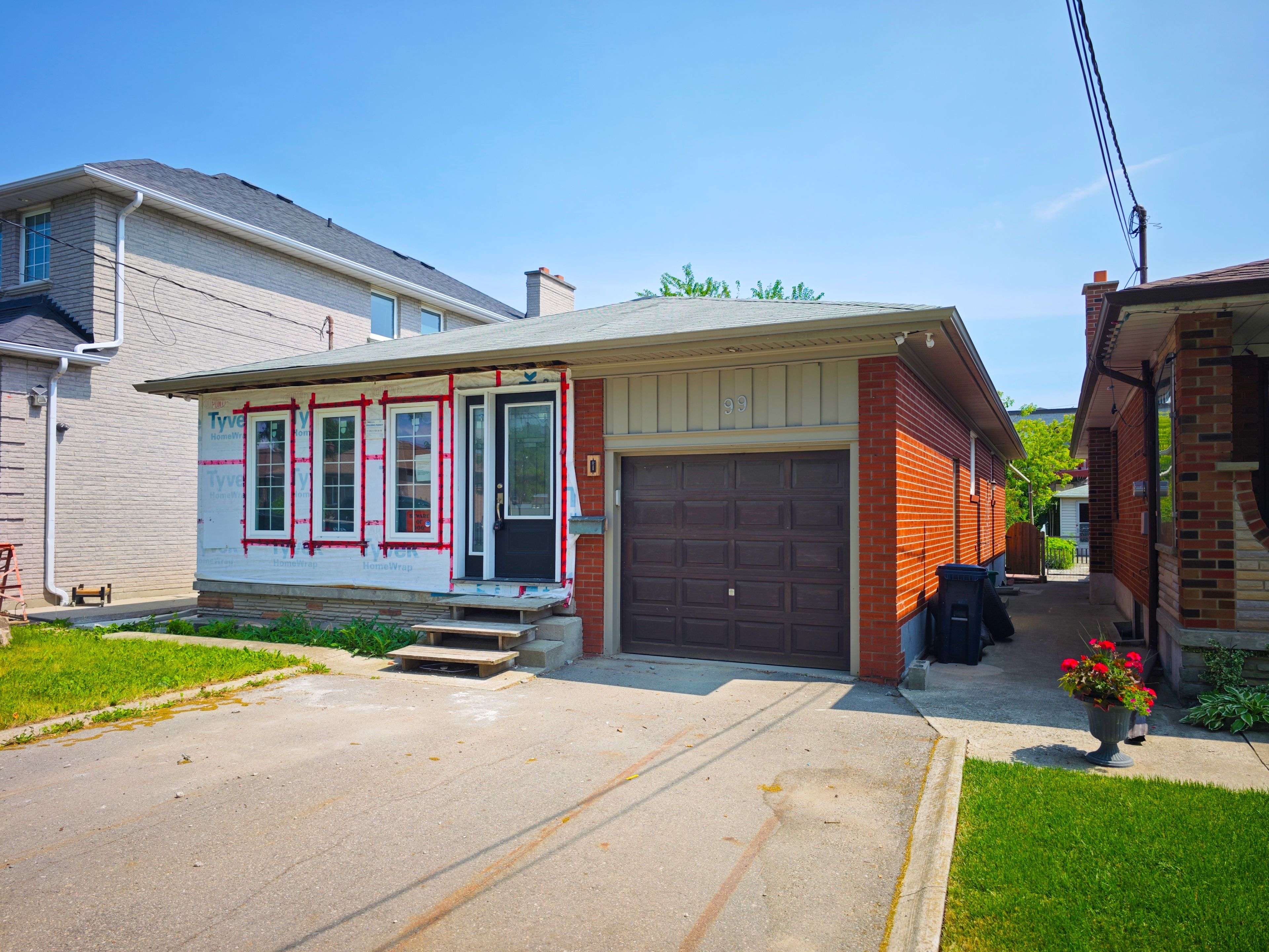 Toronto W05, ON M3K 1H2,99 Regent RD