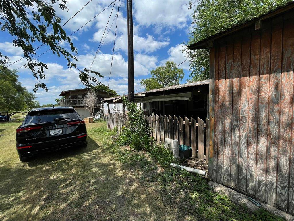 Mathis, TX 78368,343 Stephens Loop
