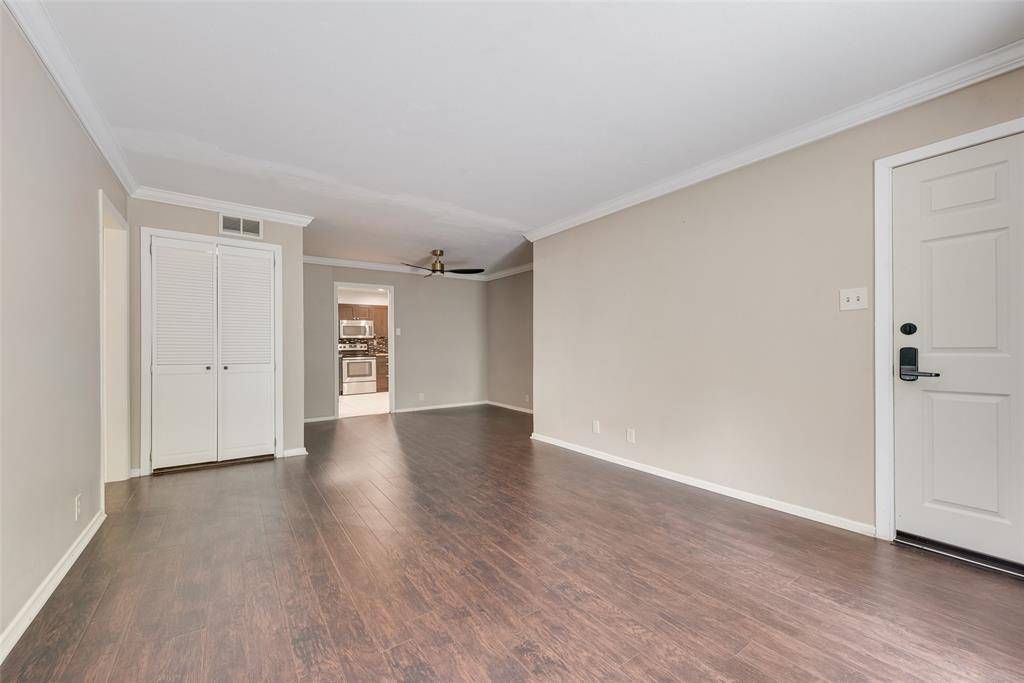 Dallas, TX 75230,7916 Royal Lane #213