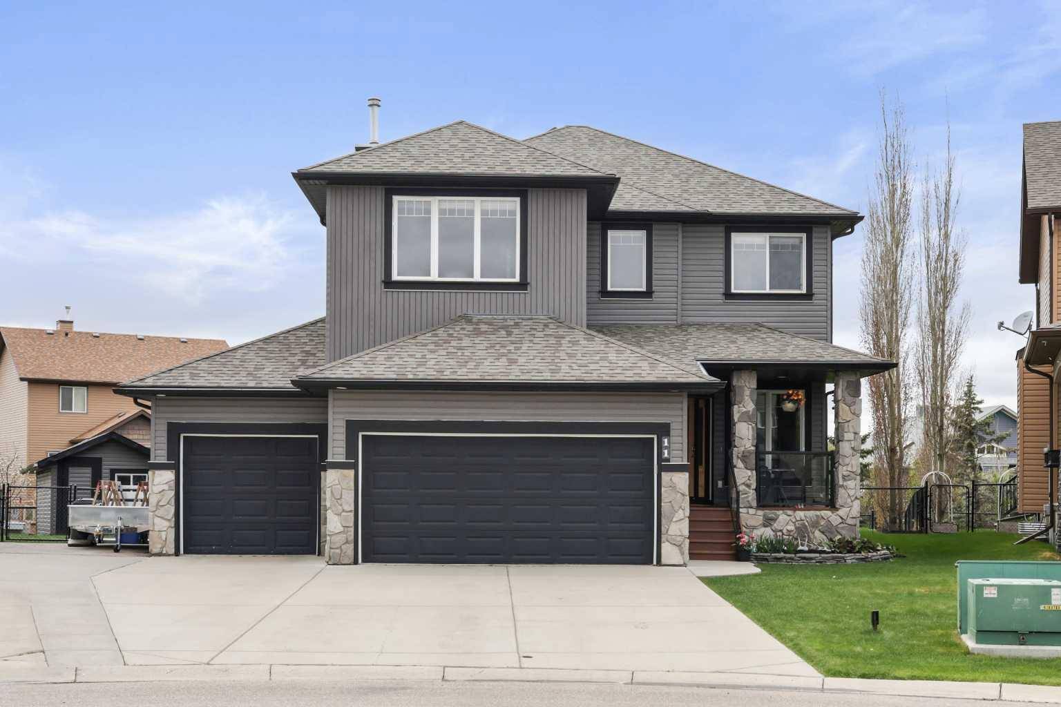 11 Boulder Creek TER Southeast, Langdon, AB T0J 1X3