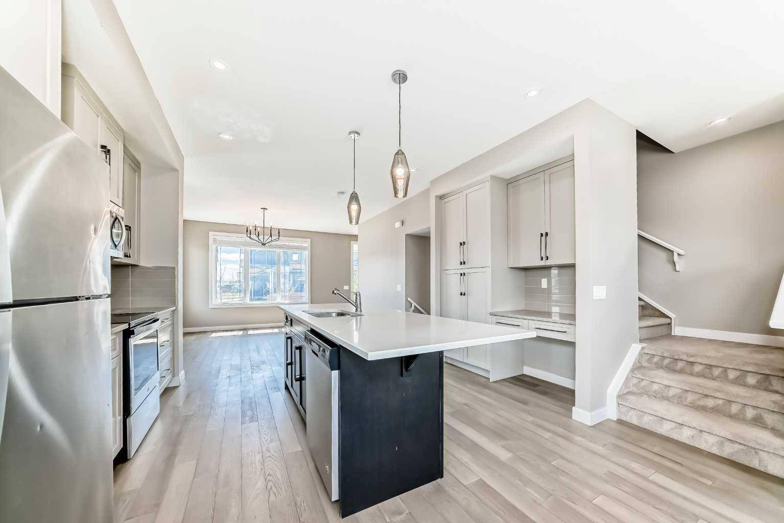Calgary, AB T3P1L8,1154 Carrington BLVD NW