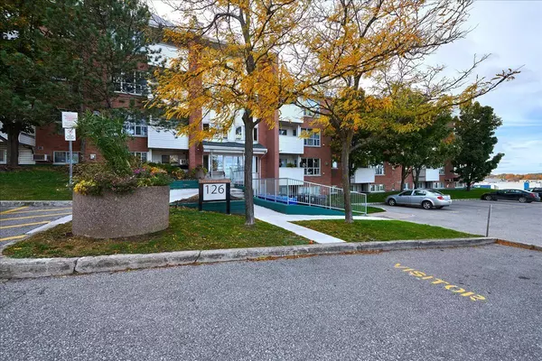 126 Bell Farm RD #B07, Barrie, ON L4M 3J3