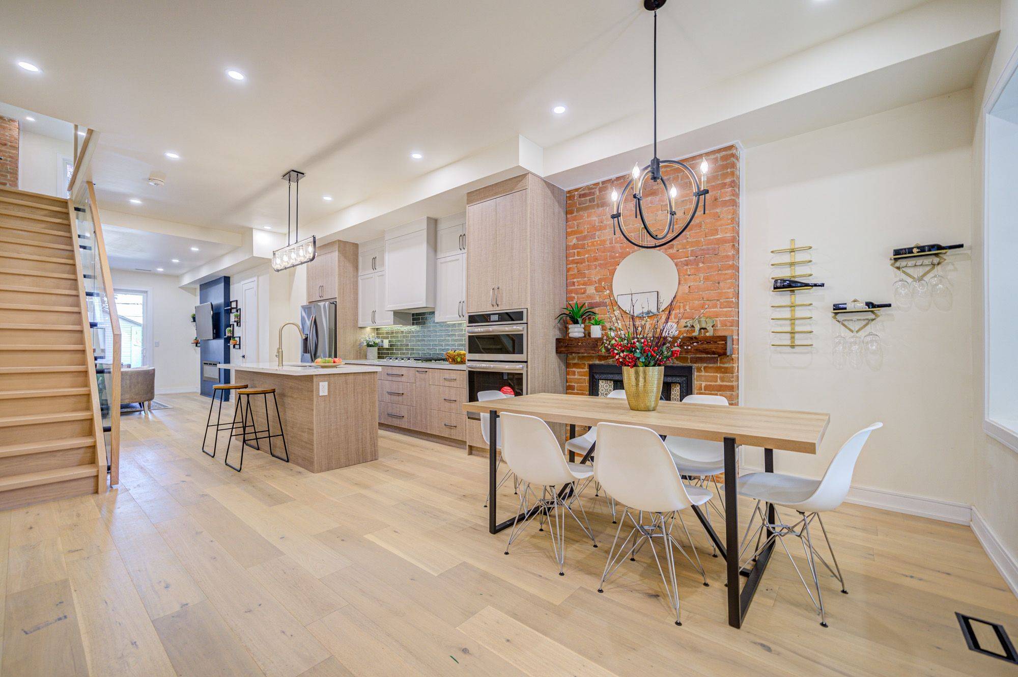 Toronto E01, ON M4M 2N2,219 Logan AVE