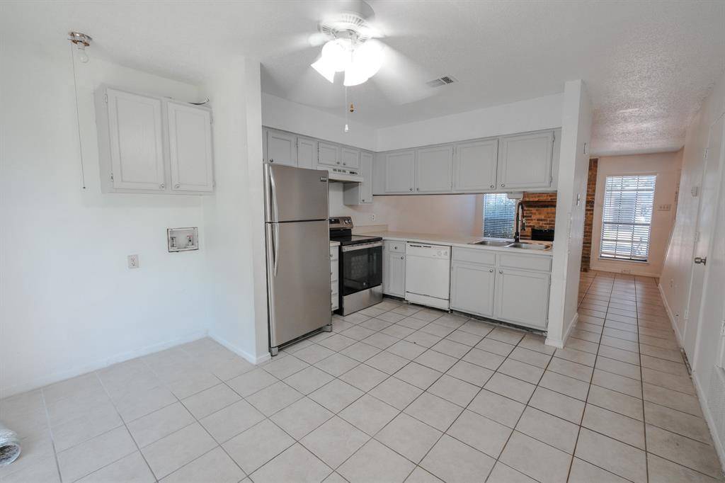 Benbrook, TX 76126,1032 Mckinley Street #A
