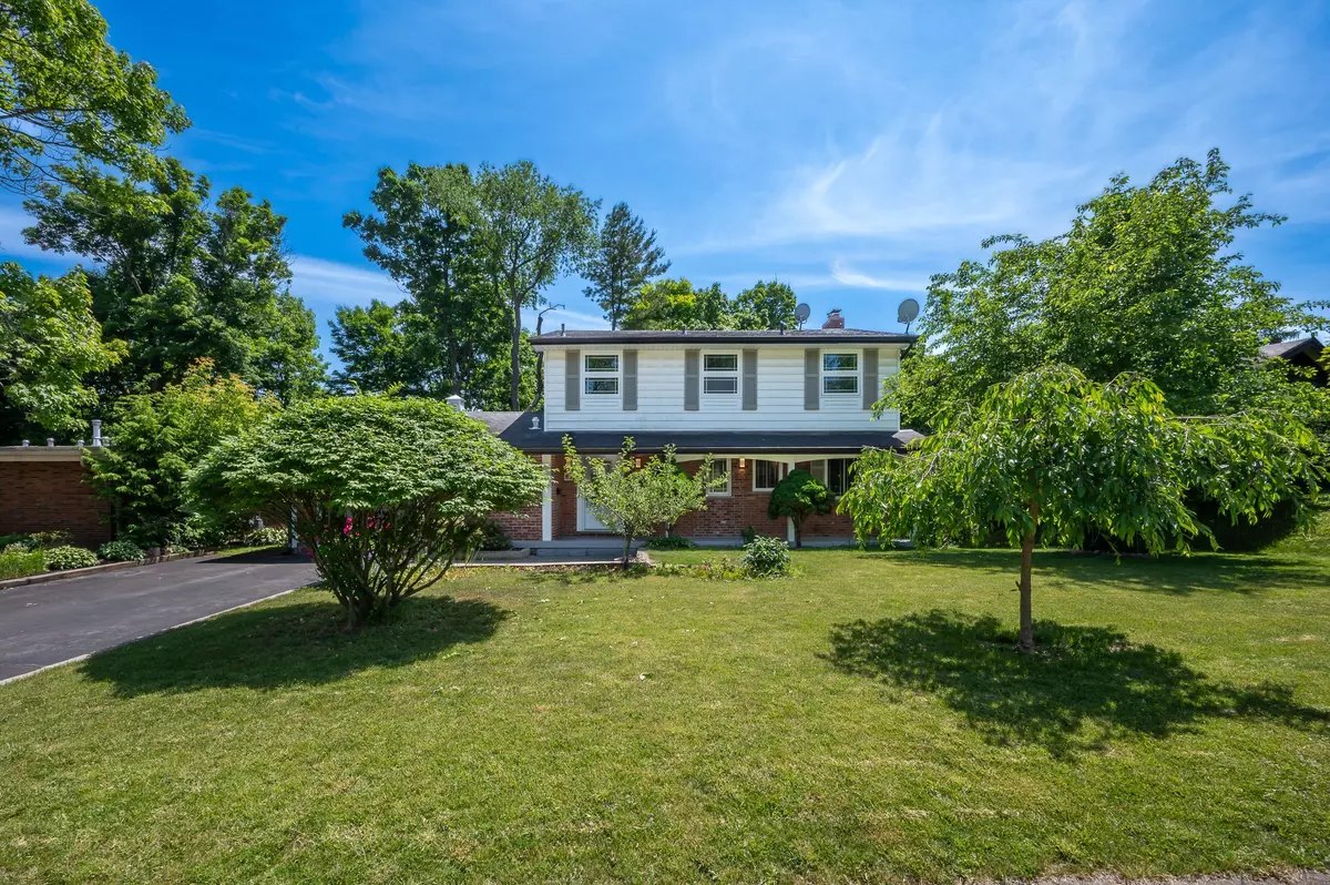 Hamilton, ON L9H 4G2,85 Robinhood DR