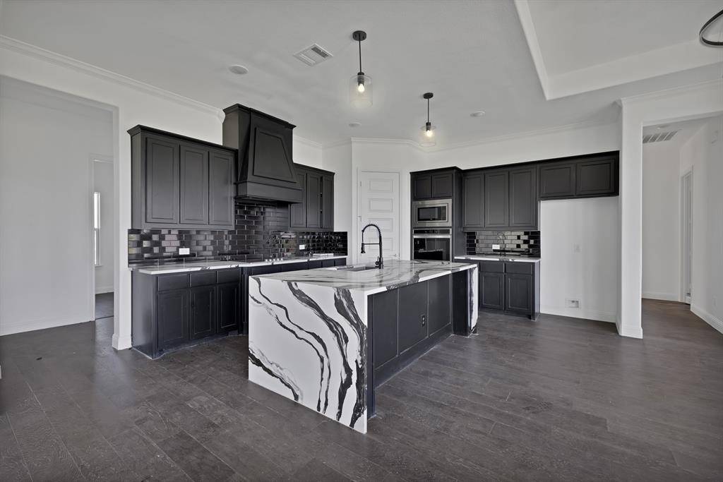 Justin, TX 76247,14908 S County Line Road