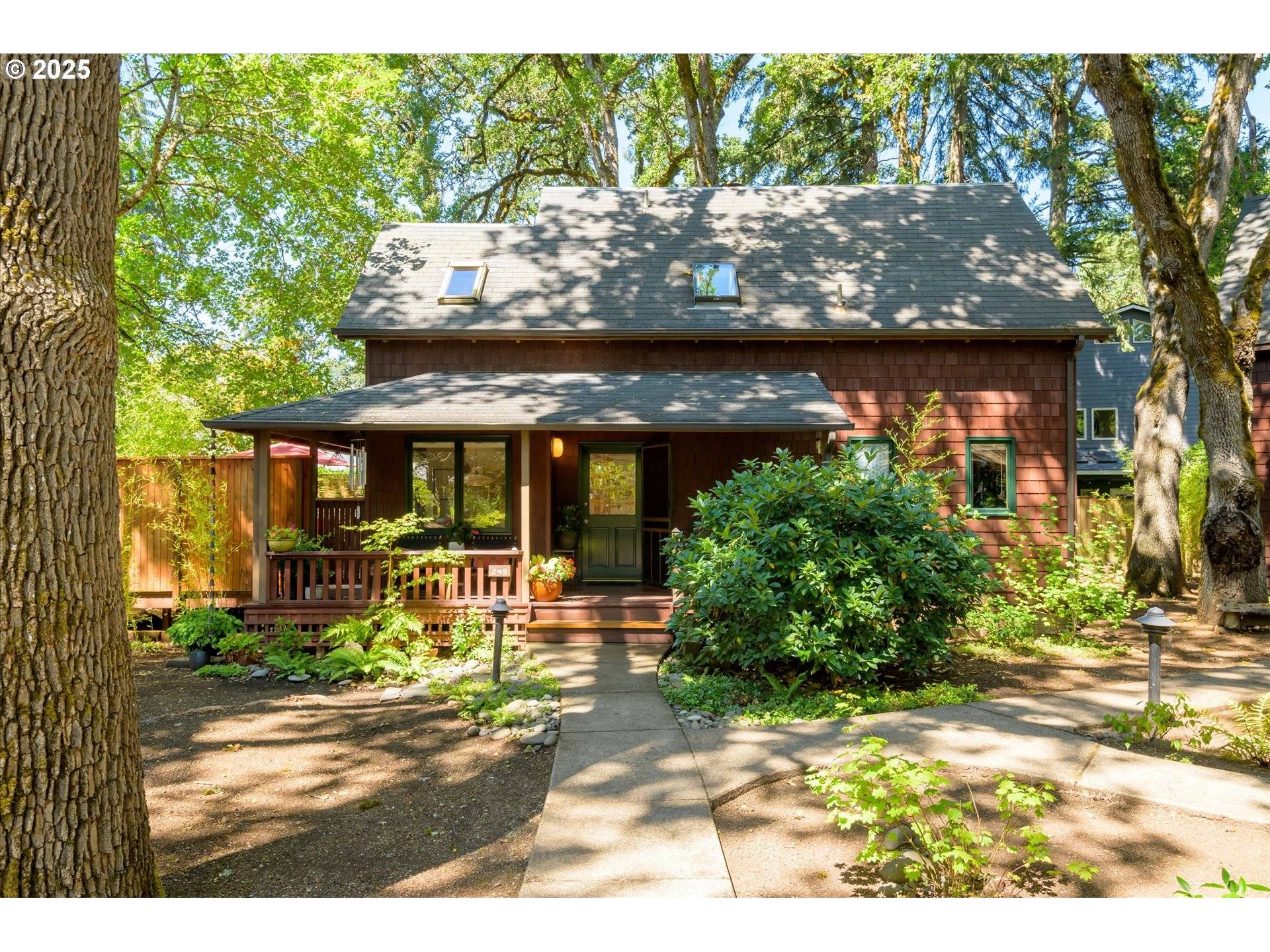 249 SPYGLASS DR, Eugene, OR 97401