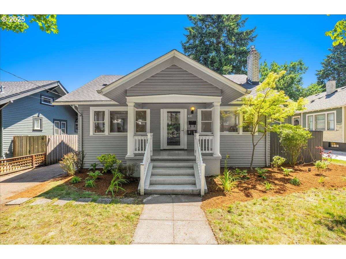 1824 NE 52ND AVE, Portland, OR 97213