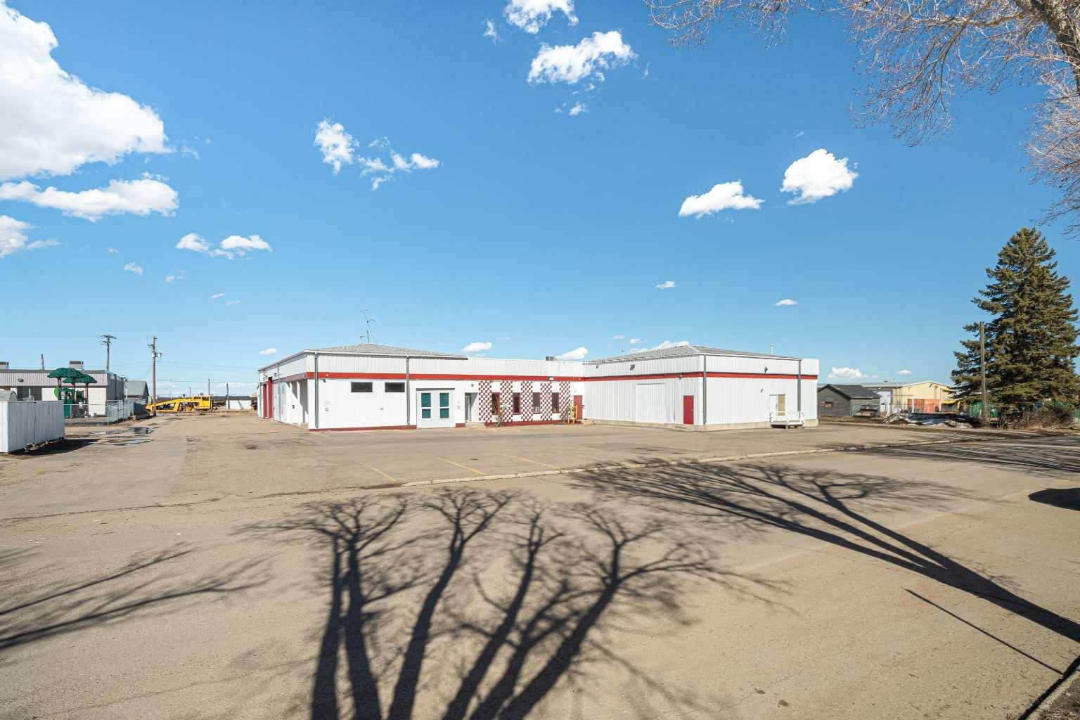 4720 50 ST #Unit 9, Lloydminster, AB S9V 0M7