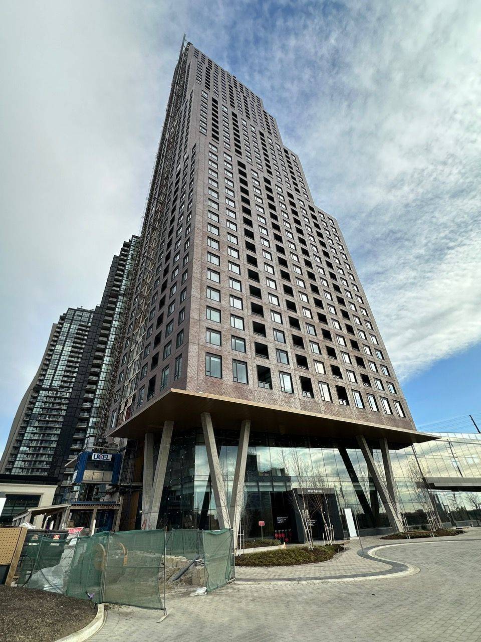 Vaughan, ON L4K 1W8,2920 HWY 7 N/A #2406