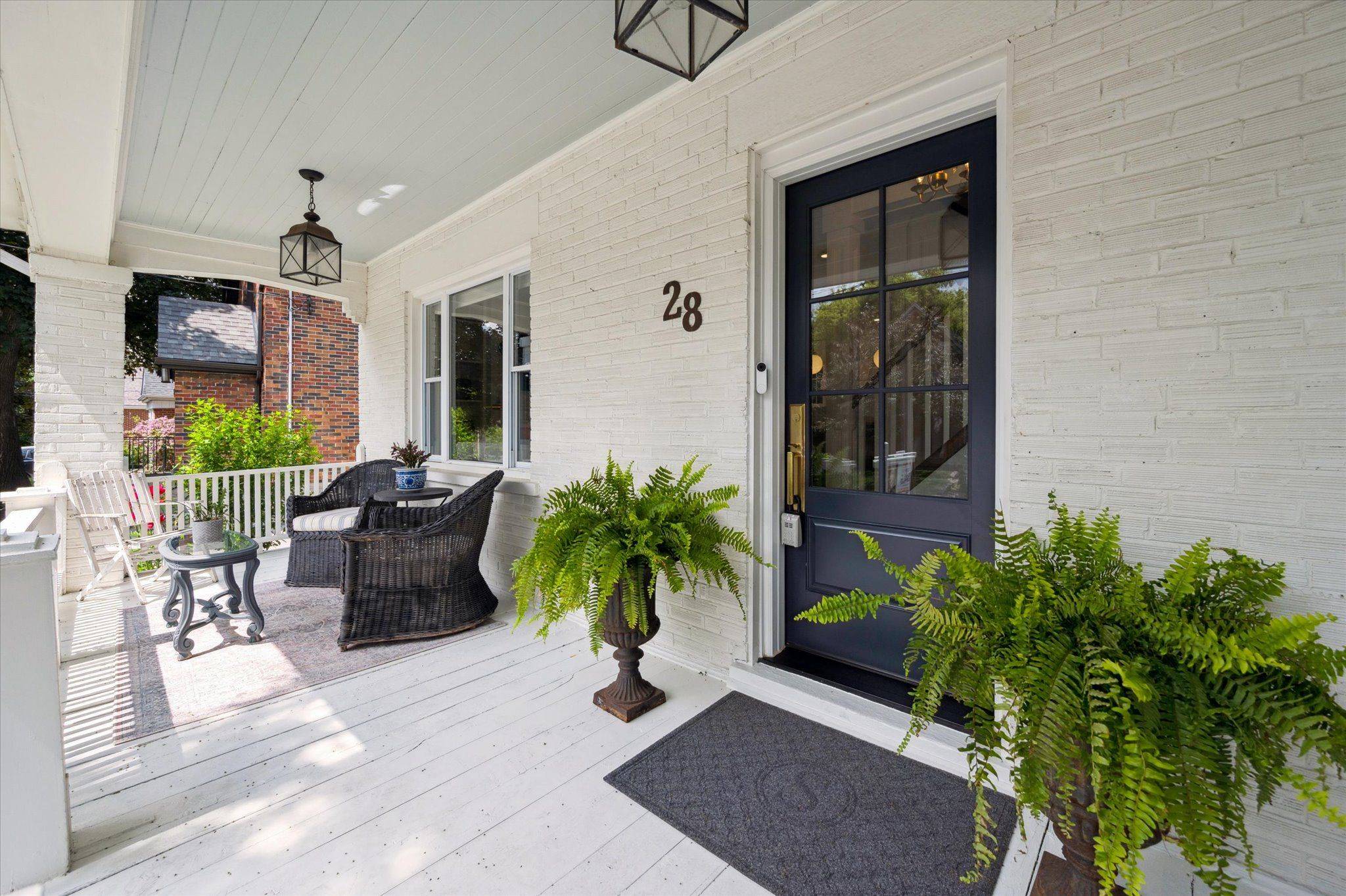 Kitchener, ON N2H 4E8,28 Brunswick AVE